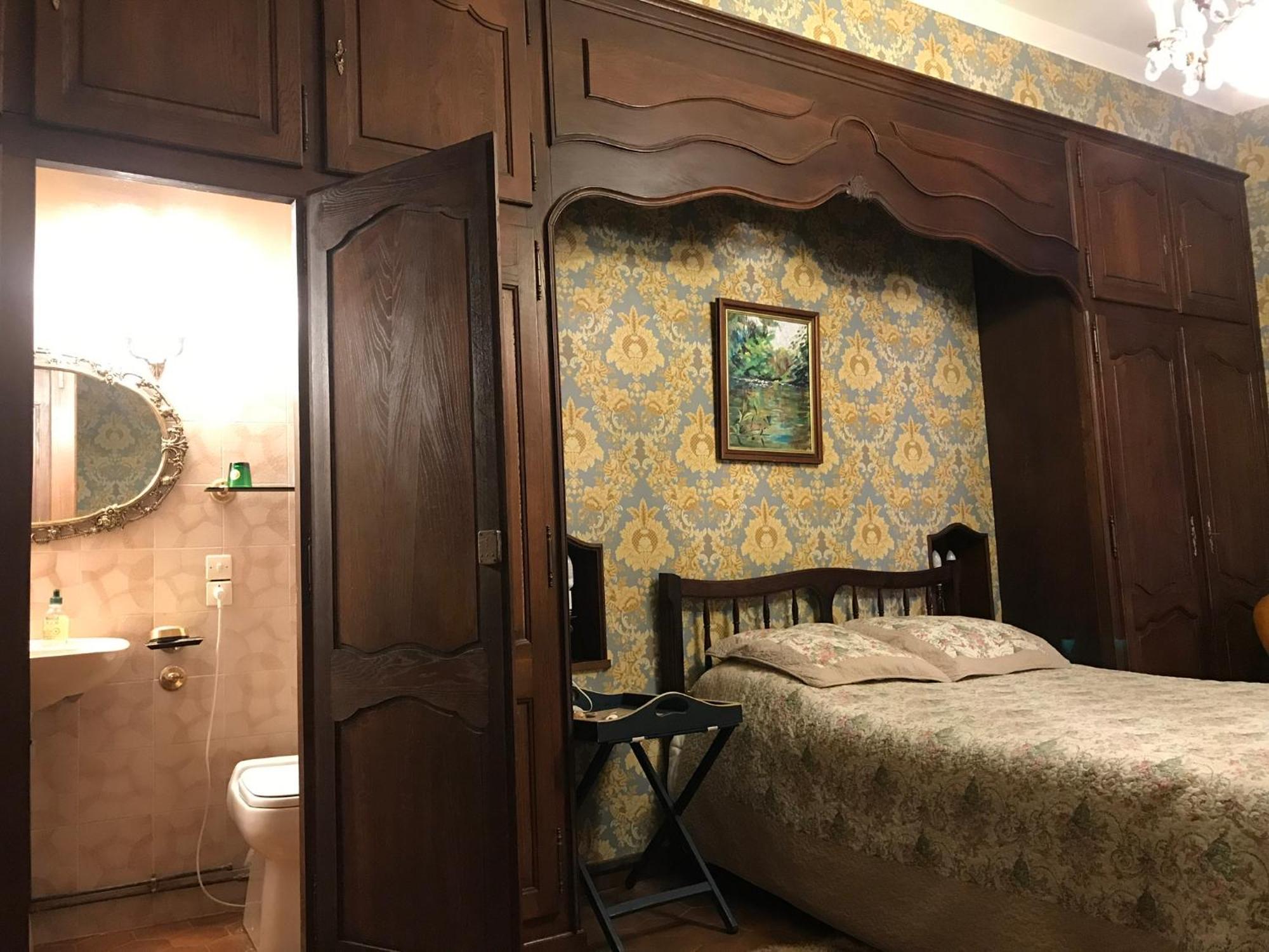 Chez Les Artistes Hotel Servian ภายนอก รูปภาพ